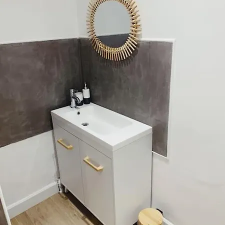 Rousquille: Patio Au Rdc D'une Maison Calme Apartamento Port Vendres